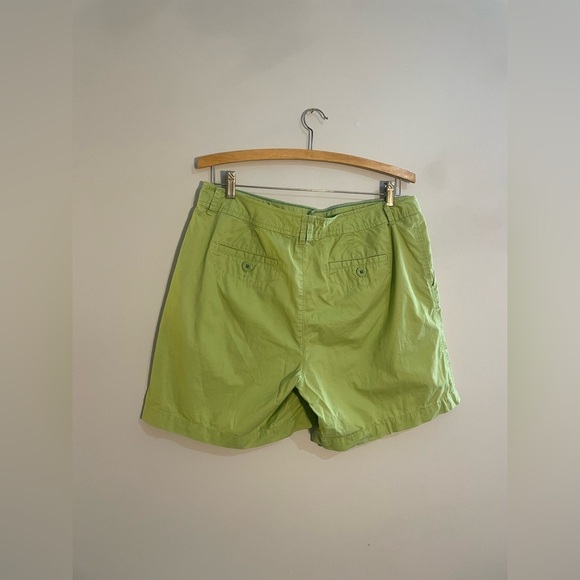 GH Bass & Co Heritage Green Shorts - Picture 3 of 5